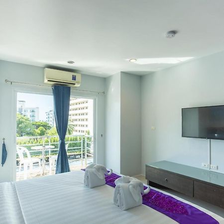 The Great @Patong Hotel Exterior photo